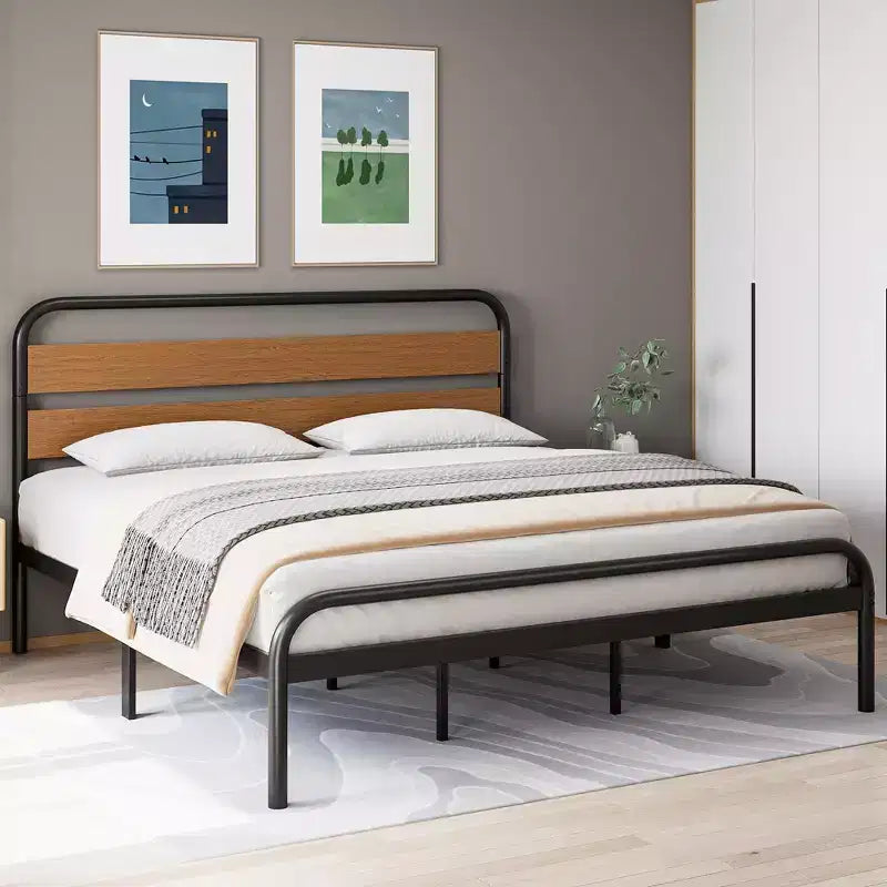 Cadre de lit plateforme King Size, cadre de lit King Size de style industriel avec tête de lit en bois, cadre de lit en métal robuste avec supports à lattes métalliques