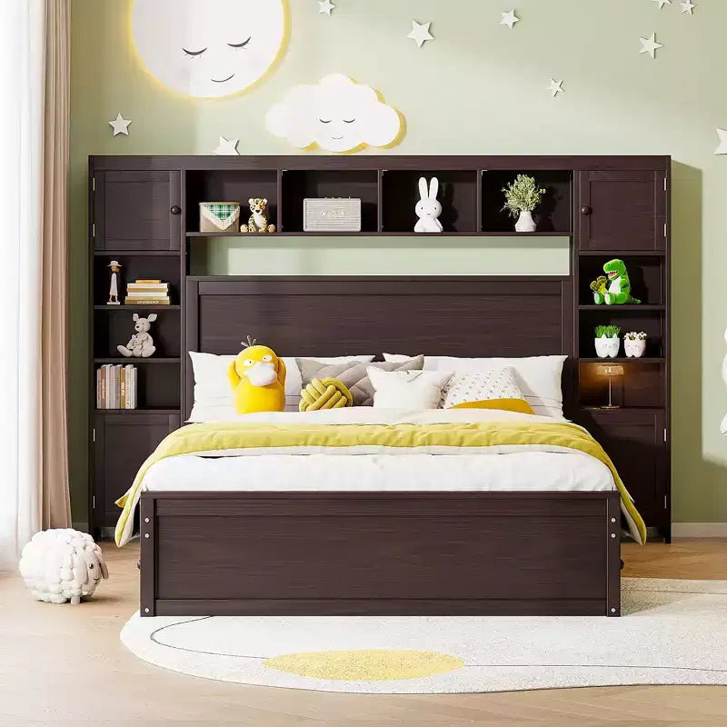 Lit plateforme Queen Size avec armoire tout-en-un et étagère de rangement, cadre de lit Queen en bois avec 4 tiroirs et prises
