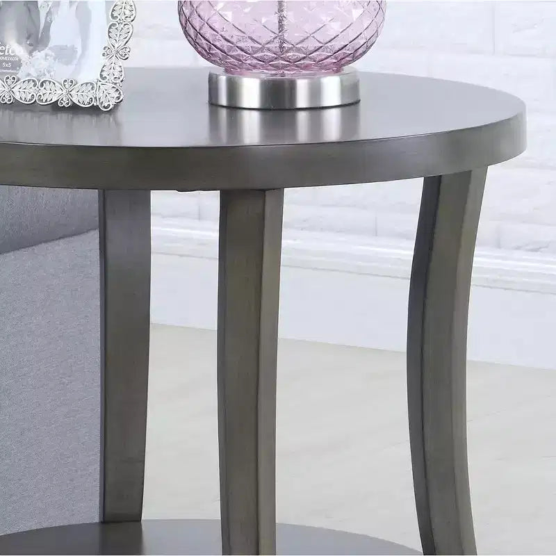 Table d'appoint ronde élégante avec pieds arqués, étagère de rangement et plateau épais, pour salon, chambre à coucher