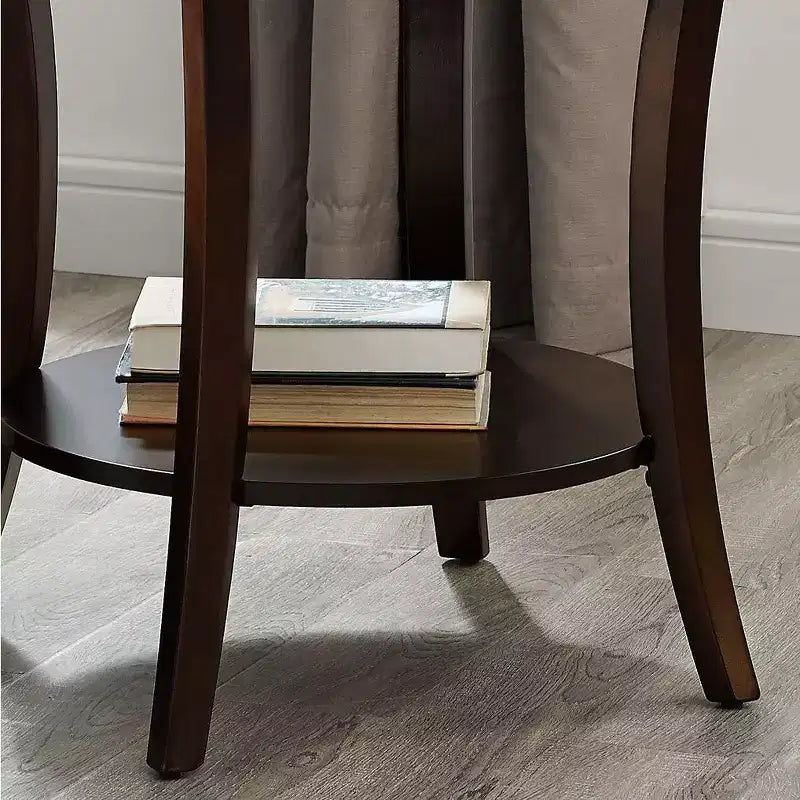 Table d'appoint ronde élégante avec pieds arqués, étagère de rangement et plateau épais, pour salon, chambre à coucher