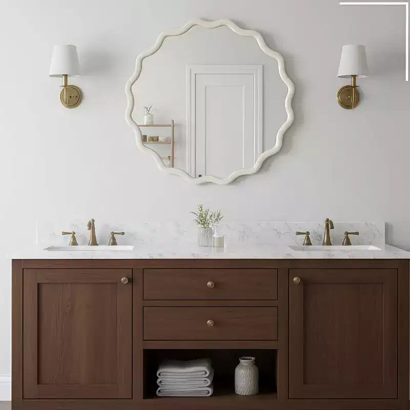 Miroir mural rond blanc ondulé de 30 pouces avec cadre en bois massif pour coiffeuse de salle de bain, miroir décoratif en bois de ferme pour la maison